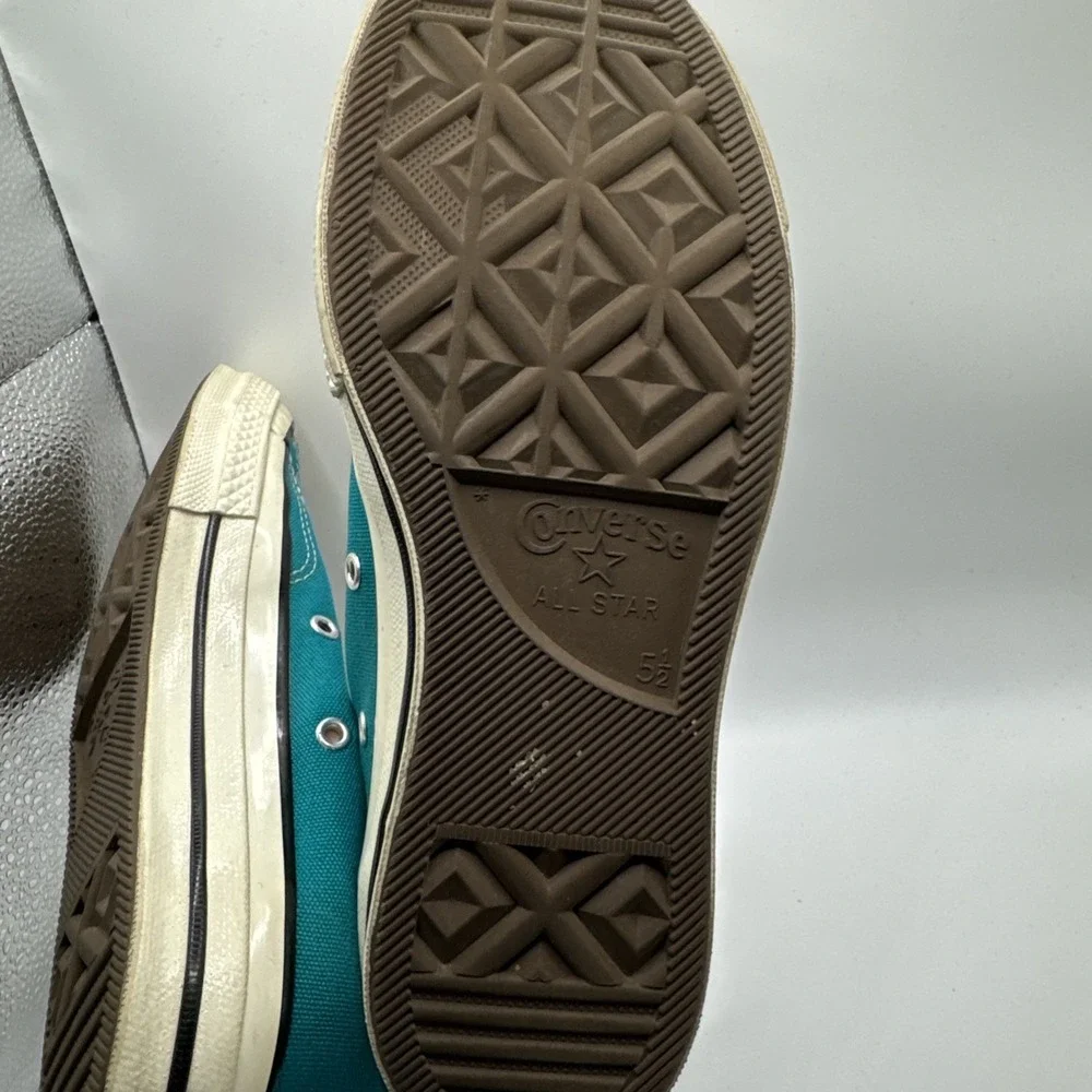 Converse product pair